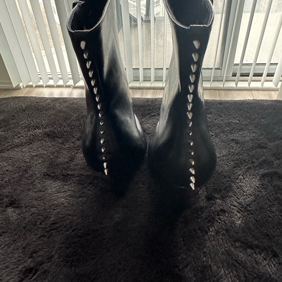 New  Zara Woman Studs Studded High Heel Ankle Boots Black Size 8. - Picture 6 of 12
